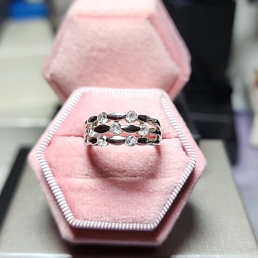 Pretty Sterling Silver & CZ Band Ring